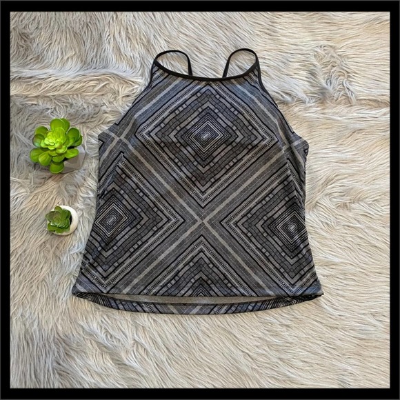 Fabletics Norwalk Tank - Picture 2 of 4